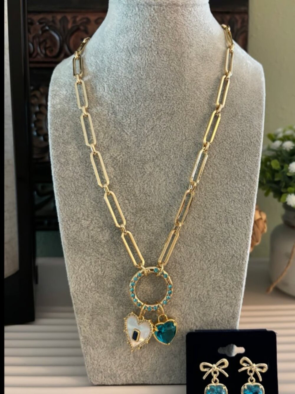 Boutique Gold Paperclip Chain Necklace and Earrings Set
